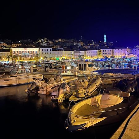 Season4All Apartments Mali Losinj Ngoại thất bức ảnh
