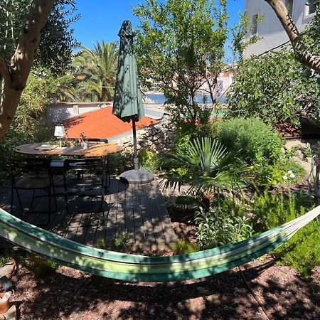 Season4All Apartments Mali Losinj Ngoại thất bức ảnh