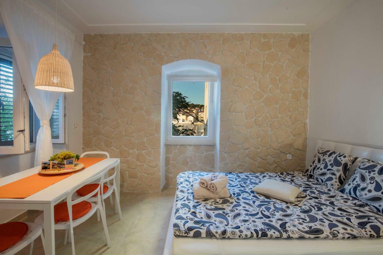Season4All Apartments Mali Losinj Ngoại thất bức ảnh